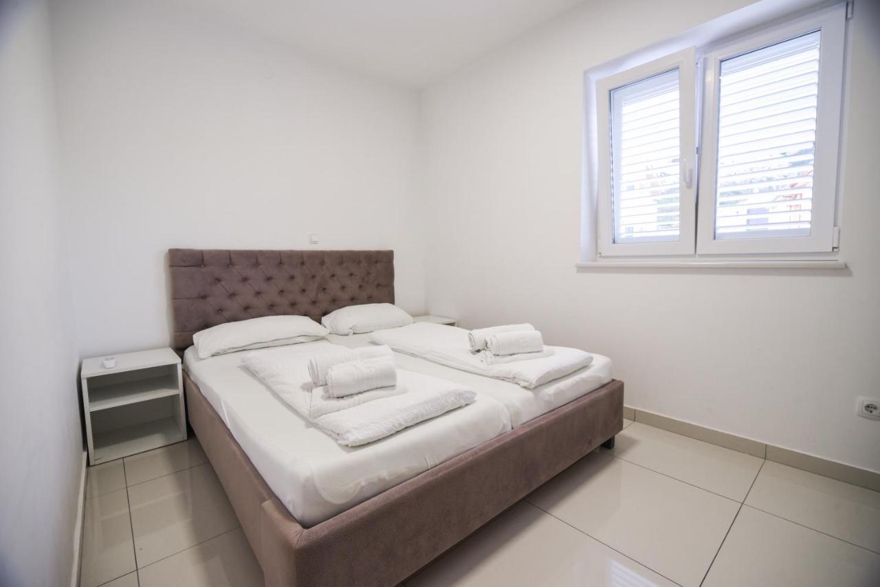 Villa San Antonio-Exclusive Apartments 巴斯卡 外观 照片