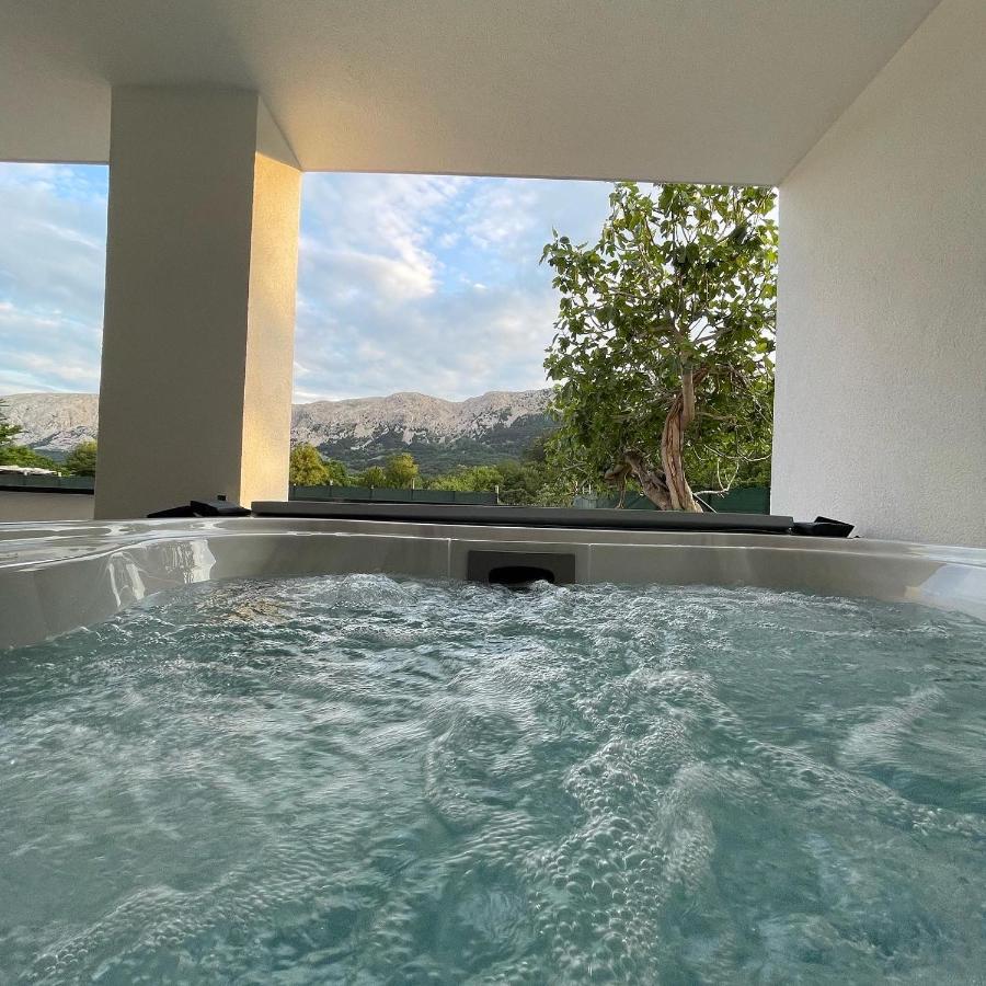 Villa San Antonio-Exclusive Apartments 巴斯卡 外观 照片